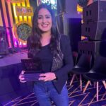 Harshdeep Kaur Instagram - Thank you Team @showsofindia & @deepakchoudhary1980 for this Honour. Coming from our own Franternity.. this means a lot 🙌🏼 It was a lovely evening and it was wonderful catching up with some old friends 🤍 #HarshdeepKaur #showsofindia #award #grateful #eventsinindia