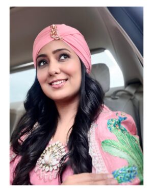 Harshdeep Kaur Instagram - What a wonderful musical afternoon performing for the #Ambani Family in Jamnagar today near the beautiful #Vantara 💕
Blessings and good wishes to the sweetest couple #AnantAmbani & #RadhikaMerchant 🫶🏼

Loved wearing this custom made outfit by @archanakochharofficial effortlessly blending with the Vantara Theme 🦚 

#harshdeepkaur #harshdeepkaurlive #anantradhika #ambaniwedding #jamnagar #anantradhikawedding