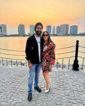 Harshdeep Kaur Instagram - Doing just Fine even after Nine! 9️⃣😃

Happy 9th Wedding Anniversary Love ❤️ Grateful for you… Forever & Ever 🤞🏼😇