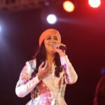 Harshdeep Kaur Instagram - The Desert Festival in the Golden City was a sight to behold, with enchanting cultural performances by renowned singer Harshdeep Kaur, Rajasthani folk artist Tagaram Bheel, and mesmerizing Kalbelia dance by Gulabo Devi. It was truly a dazzling showcase of talent. #TyoharonKaDes #ColoursOfIndia #DesertFestival #Jaisalmer #Harshdeepkaur #ExploreRajasthan #Travelrajasthan #RajasthanTourism #Rajasthan