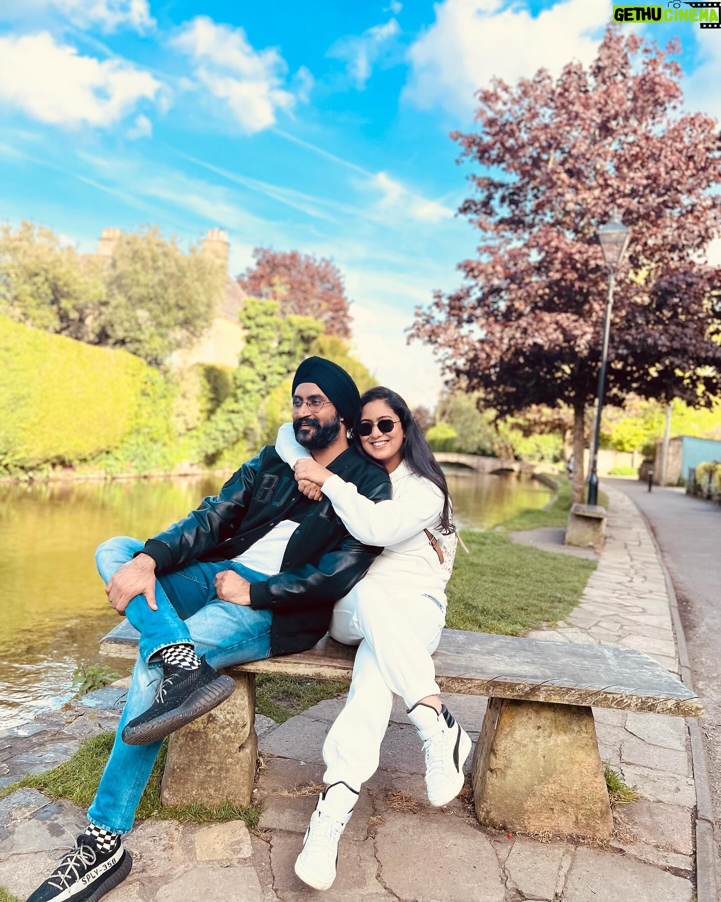 Harshdeep Kaur - 6.4K Likes - Spent a Cosy day in Cotswold.. and it felt like stepping into a story book 🏡🎠
#CotswoldVillages #CotswoldCountryside #cotswolds