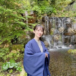 Haru Instagram - 第9話も楽しんでいただけましたでしょうか？
実はこの温泉ロケの日、極寒でした。。

キャンプしたり温泉行ったり、
本当にお出かけしてるみたいで楽しいです。

皆さんの好きな場面、教えてくださいね😊