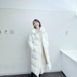 Haru Instagram - この冬気に入っていたもの。 着心地も野生味あふれる恐竜セーター。 久留米とお揃いのローファー。 お布団みたいなダウンコート。 です！！