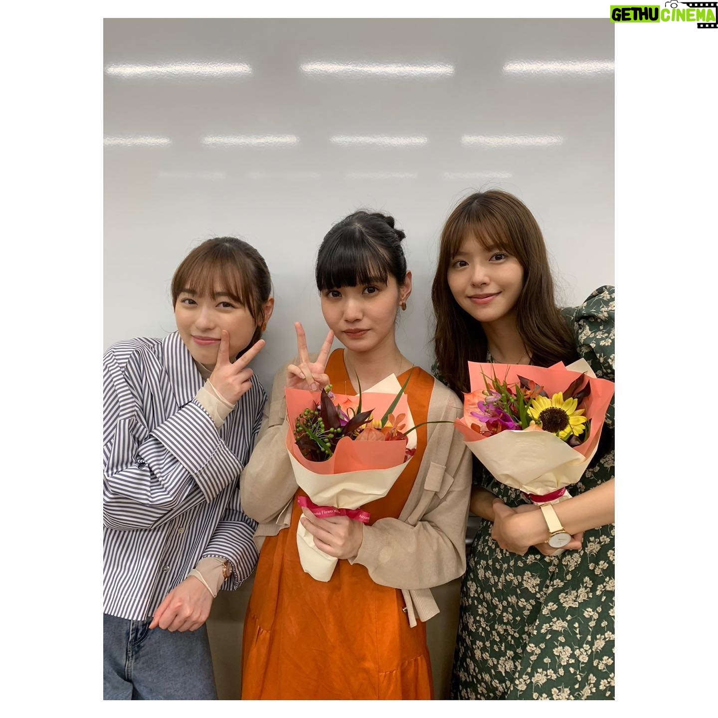 Haruka Fukuhara Instagram - . 「18/40ふたりなら夢も恋も」 いよいよ最終話 今夜22時から放送です☺︎ ついに最終回。 私もまだ観てないので、皆さんと一緒にリアルタイムで観ようと思ってます! この温かい作品に出会えて、有栖に出会えて、素敵な共演者の皆様、スタッフの皆様と出会えて、幸せすぎる4ヶ月間になりました。 この出会いに感謝の気持ちでいっぱいです✨ きっとラストは皆さんの心がぽっかぽかになる最終話だと思います! 一緒にリアルタイムで観ましょうね♡ #エイフォー #エイティーンフォーティー