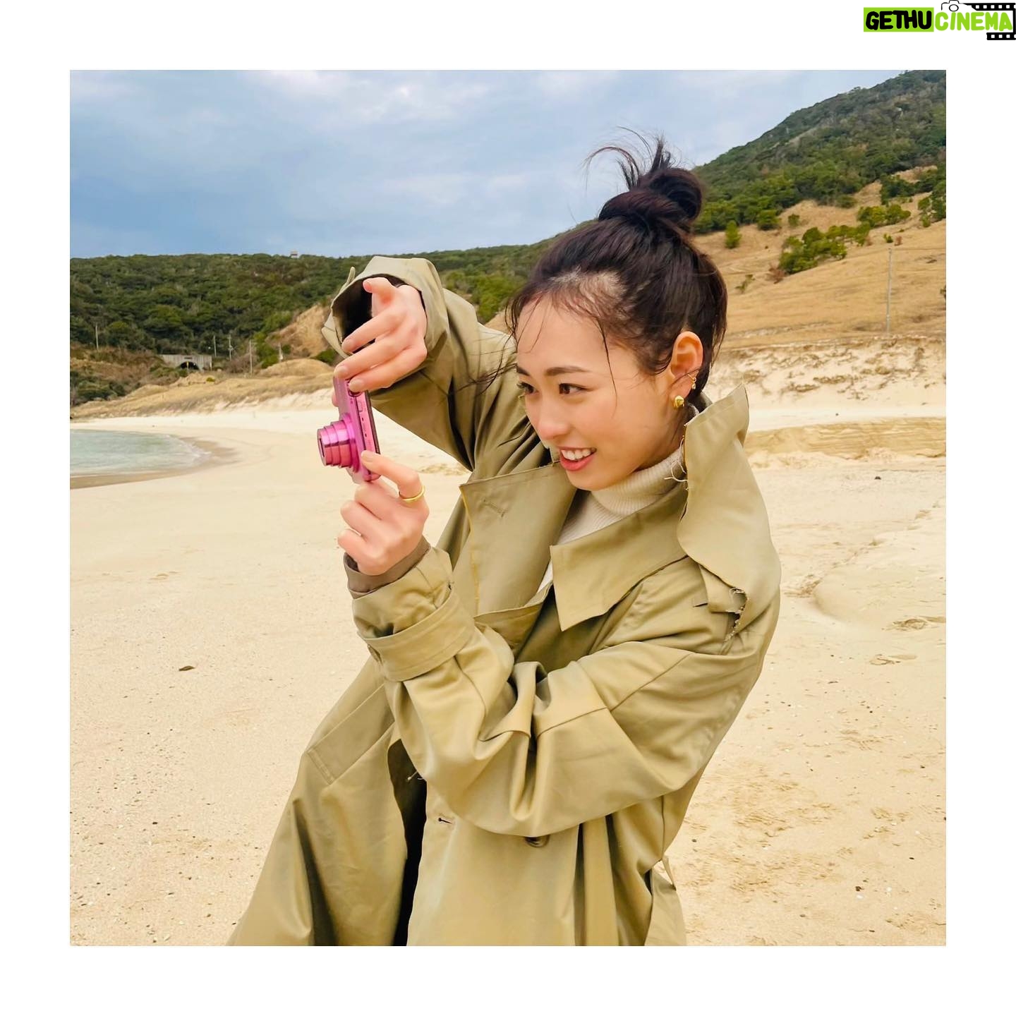 Haruka Fukuhara Instagram - . #朝ドラ#舞いあがれ! 半年間にわたって放送した内容を、ギュッと凝縮した総集編を放送致します☺︎ 総合テレビ 前編が本日5月5日午後13:05〜14:30 そして、後編が午後14:30〜15:55 放送です! BS4Kでは5月6日前編が午後13:00〜14:25、後編が午後14:25〜15:50です! またあの世界を味わえると思うと今からニヤニヤが止まりません! でも舞いあがれ!チームの皆さんに会いたくなっちゃいますね、、、😭💓 皆さん是非楽しんでください! 写真は、大好きな五島列島にクランクアップ後またプライベートでお邪魔させて頂いた時の写真✨ たくさんたくさんお世話になり、第二の家族のような存在の五島列島の皆さん💓 行くたびにパワーをたくさん頂ける大切な場所です😌