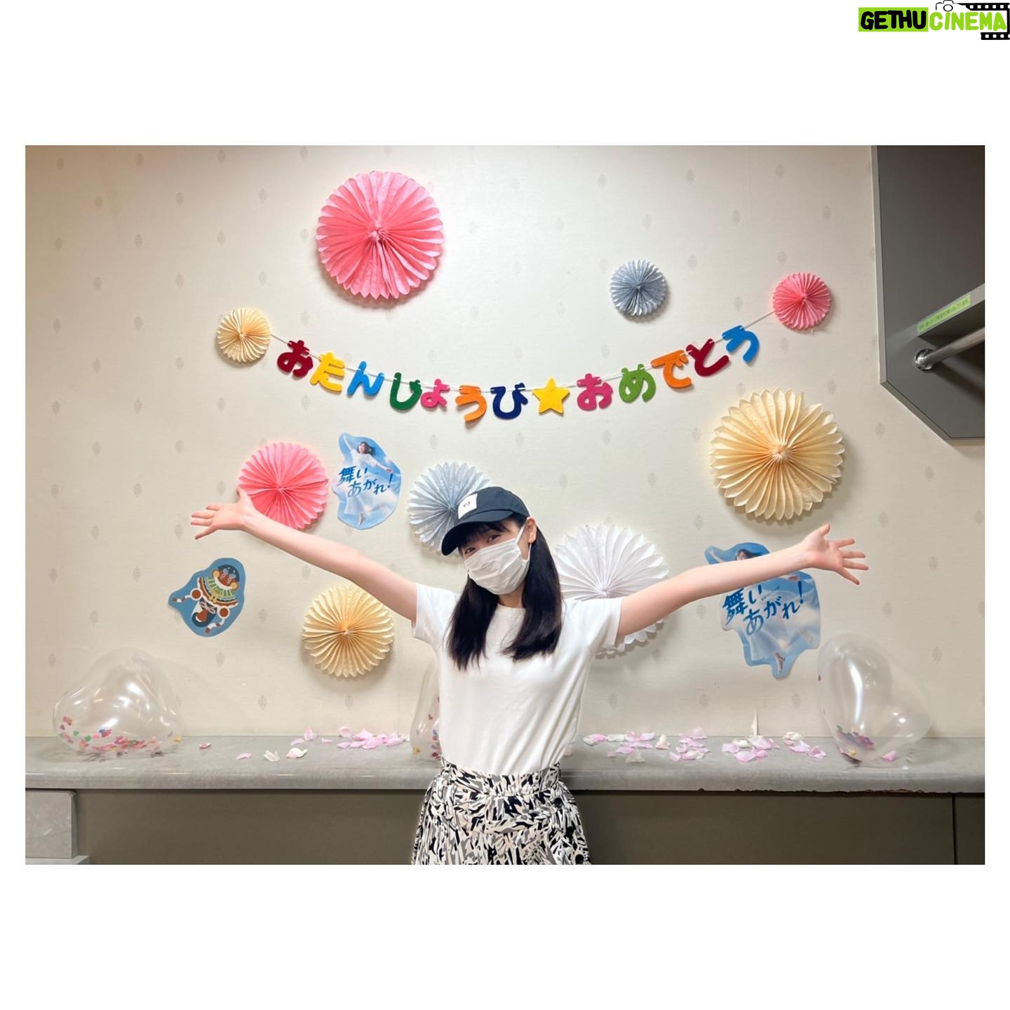 Haruka Fukuhara Instagram - . 大好きな方々にたくさん出会えた年。 そして本当にたくさんの方々に支えて頂き、乗り越えられた年。 皆様に心から感謝致します。 とても幸せな1年でした✨