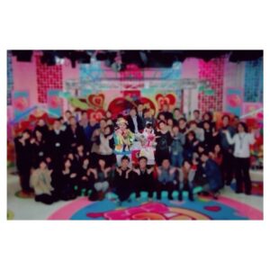 Haruka Fukuhara Instagram - . 「クッキンアイドル　アイ！マイ！まいん！」が本日２２日、午後17時１５分から、なんと！ NHK総合テレビでアンコール放送されます☺︎ お仕事の楽しさなどいろんなものを学ばせて頂き、何と言っても自分にとって宝物の大好きな皆さんに出会わせて頂けた大切な番組。 その作品が今またこうして皆さんにお届けでき、嬉しくて嬉しくてたまりません💓 番組冒頭に私のメッセージも流れるんですが、あのポーズを久々にやらせて頂いちゃいました☺️✨ #クッキンアイドルアイ！マイ！まいん！ は、アニメと実写で楽しく料理の魅力を子供たちに知ってもらう、食育・料理番組です✨ 今回は「全国の料理①〜④」 北海道・大阪・長崎・愛媛の料理を紹介させて頂きます！ #舞いあがれ！の舞台となっている大阪長崎についてなので是非楽しんでいただけたら嬉しいです✨ 歌とダンスと料理でお子様とご家族のみんなで楽しく料理の明かりを灯して欲しいです🍴 #まいん
