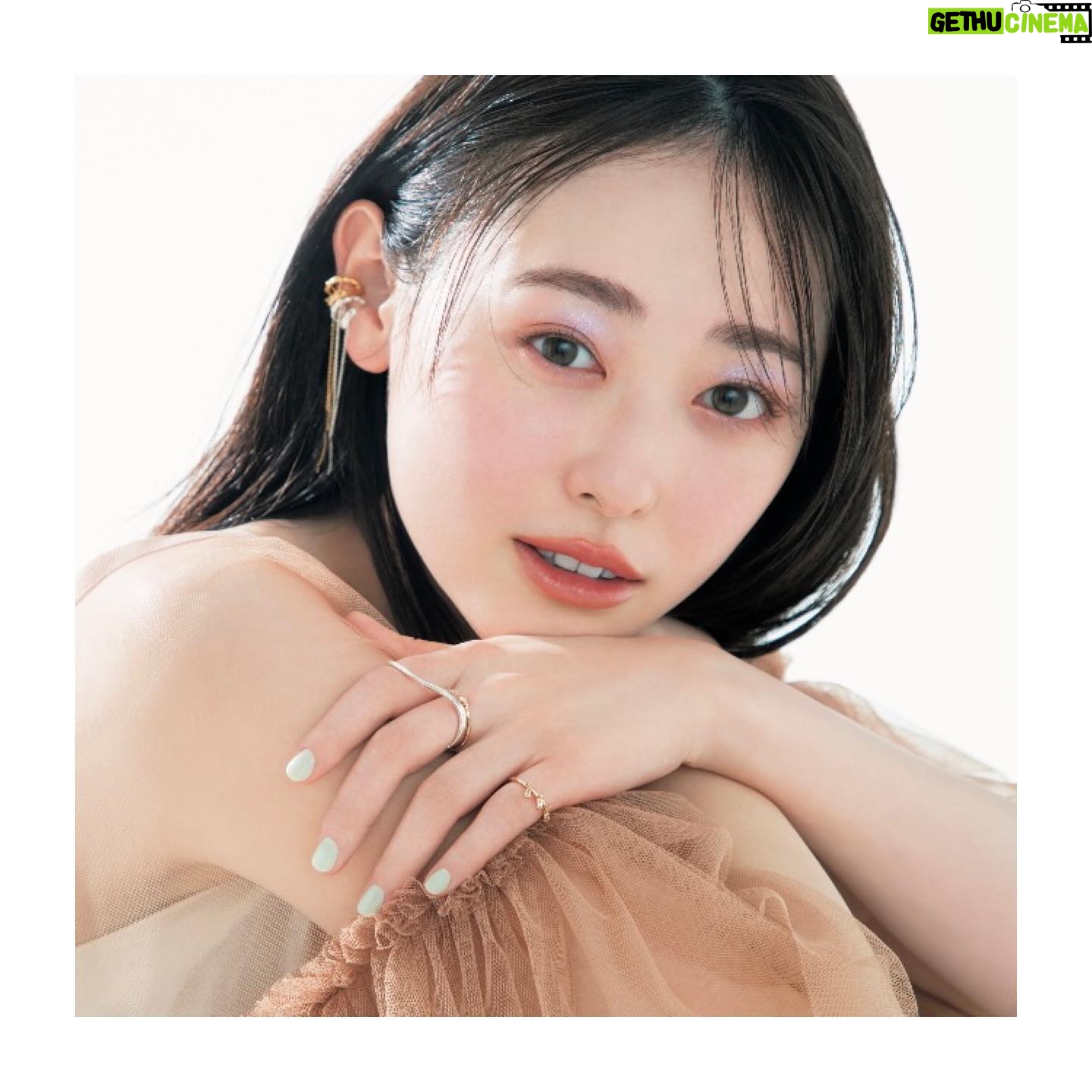 Haruka Fukuhara Instagram - . #VOCE さん25周年おめでとうございます☺︎