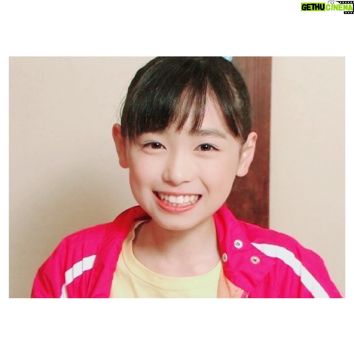 Haruka Fukuhara Instagram - . 「クッキンアイドル アイ!マイ!まいん!」が本日22日、午後17時15分から、なんと! NHK総合テレビでアンコール放送されます☺︎ お仕事の楽しさなどいろんなものを学ばせて頂き、何と言っても自分にとって宝物の大好きな皆さんに出会わせて頂けた大切な番組。 その作品が今またこうして皆さんにお届けでき、嬉しくて嬉しくてたまりません💓 番組冒頭に私のメッセージも流れるんですが、あのポーズを久々にやらせて頂いちゃいました☺️✨ #クッキンアイドルアイ!マイ!まいん! は、アニメと実写で楽しく料理の魅力を子供たちに知ってもらう、食育・料理番組です✨ 今回は「全国の料理①〜④」 北海道・大阪・長崎・愛媛の料理を紹介させて頂きます! #舞いあがれ!の舞台となっている大阪長崎についてなので是非楽しんでいただけたら嬉しいです✨ 歌とダンスと料理でお子様とご家族のみんなで楽しく料理の明かりを灯して欲しいです🍴 #まいん