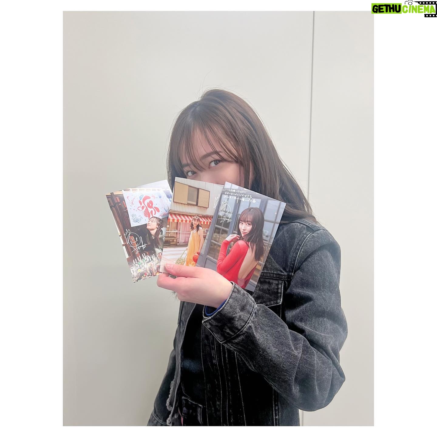 Haruka Fukuhara Instagram - . 本日ついに!! フォトブック『#gift 』が発売致しました☺︎ 朝ドラ「舞いあがれ!」 と共に過ごした大切な時間と自分の想いを詰め込んだフォトブックです! 春の⻑崎県・五島列島と、冬の京都で撮影させていただきました! 発売イベントが4月23日(日)にSHIBUYA TSUTAYAで開催予定です! 3冊券には私が選んだアザーカットのポストカードが3枚つきます! 21日までチケットを販売しいてるそうなので是非✨ 皆様にお会いできるのを楽しみにしてます😊