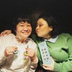 Haruna Kondo Instagram - ※ にゃおみが40をお祝いしてくれたよ✌︎ 会えるとうれすぃんだよな〜 ´◡`♡♥ 歌はなぜか水中で歌ってる様子だった！ お互い健康で楽しく過ごすことを誓いながら、120人前は食べた！ にゃおみ、ありがと！