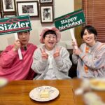 Haruna Kondo Instagram - ※ ハリセンボンofficial channelにて 藤井隆さんとSizzlerで朝食いただいてたら サプライズでお祝いしていただきました☻ わたしの帽子の被り方がいけないんだけど… なんか喜寿のお祝いみたいじゃない…？ なんだろうこのおばあちゃん感 とにもかくにもありがとうございました！ ぜひYouTube見てください！！！ #藤井さん顔っ