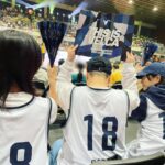 Haruna Kondo Instagram - ※ NAGASAKI VELCA vs SUNROCKERS SHIBUYA 観戦！！ VELCAの応援だけど、 SUNROCKERS側のチアの皆さんや小さな可愛いダンサーのみなさんといっしょに踊りまくっちゃった☻ 楽しかった☻ 面白い試合でした！！！ くやしー！けど、明日も頑張ってください！！！！！！！！！ #刈り上げの後ろ綺麗ね