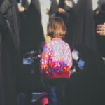 Hasti Mahdavifar Instagram - ایدئولوژی! حالم از این واژه به هم میخورد. پَسِ این واژه سقوط انسانیت است. تمام پستی های بشر از پس این واژه می آید. دورغ،ریا،خیانت،غارت،قتل،قتل،قتل سلاخی،خون،ترس٫وحشت،قتل...سلاخی... بچه ها... آخ!بروید کنار...بروید کنار،بچه ها زیر دست وپا نمانند...بچه ها ضعیفند، بچه ها میترسند... یک لحظه ساکت... شايد هنوز بشود صدای نفس بچه ای را شنید که زنده زنده دارد میترسد... شاید بشود از میان دریای کینه و خون و آتش یا از زیر آوار برساخته دیواها بچه ای را نجات داد و به دست عروسکش سپرد. آخ که ویرانم... آخ که ویرانم... لعنت ابدی آب و آتش و باد و خاک به هر ایدئولوژی ای که آدم میکشد، آدم بی گناه، بچه معصوم،بچه بی خبر... برای کرمان 🖤