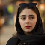 Hasti Mahdavifar Instagram - او نه آدم آدم بود ، نه میمون میمون . موجودی بود میان این دوتا که مسخ شده بود .... . پ.ن : خنده م نمیومد، خوابم ميومد... . (عکس ها مربوط به گذشته میباشند )