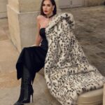 Hatice Şendil Instagram - Happy New Year🖤👯‍♀️🥂 #reklam