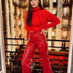 Hatice Şendil Instagram – Bonbon rouge à Paris