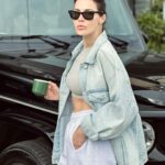 Hatice Şendil Instagram – Güne daha önce çektiğim ama paylaşmadığım fotoğraflarla başlayayım dedim. Ara sıra yaparım böyle✌🏻a couple months ago😁