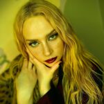 Hayal Köseoğlu Instagram - *self portraying*🧧🐆