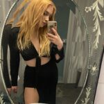Hayal Köseoğlu Instagram - selfie dump.