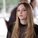 Hayal Köseoğlu Instagram – Kafanda kırk bin tilki mi Damlişko? Akşam görüşürüz ✨✨✨✨✨ #HudutsuzSevda #Damla