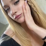 Hayal Köseoğlu Instagram - spring selfie collection