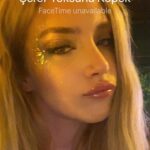Hayal Köseoğlu Instagram - 2023'ün benim için en kaotik ya da anlamlı, sadece benim anlayabileceğim günlerinden selfieleri derledim #2023 postum için. Acısıyla, tatlısıyla rollercoaster gibiydi şu son 365 gün. #2024 bizi üzmüyorsun plsss, güzelliklerle gel ✨