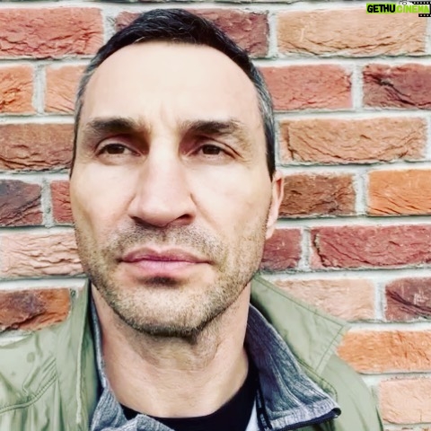Hayden Panettiere - 7.2K Likes - A better view of the video @klitschko sent me. #HoplonInternational
http://hoplonintl.org #Ukraine