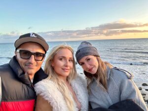 Hayden Panettiere Instagram - Two people I treasure more than words can say. 🫶🏼