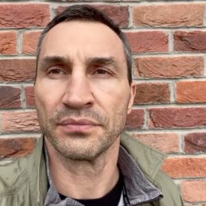 Hayden Panettiere Instagram - A message from #WladimirKlitschko on the ground in #Ukraine #HoplonInternational @Klitschko