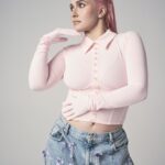 Hayden Panettiere Instagram – Had an epic time shooting for @reservedmagazine!  So many sick outfits especially the green @amiri pants and white @amiri sneaks!  Written by Delaney Willet | @dpwillet  Photographed by Ben Cope | @ben_cope  Styled by Luca Kingston | @lucakingston  Hair: Rena Calhoun | @rena.calhoun @virtuelabs @aframe_agency  Makeup: Vittorio Masecchia | @vittoriomasecchia  at @opusbeauty  Produced by BJ Panda Bear | @bjpandabear  Outfits: Pink Top @tako__mek__  Looney Tunes Jacket X L3DE Marzo @13demarzo_official  Blazer: @janashia_  Tan Jacket: @31philliplim  Pink Suit: @argent  Jewelry: @davidyurman , Michael Dawkins and @marco_bicego