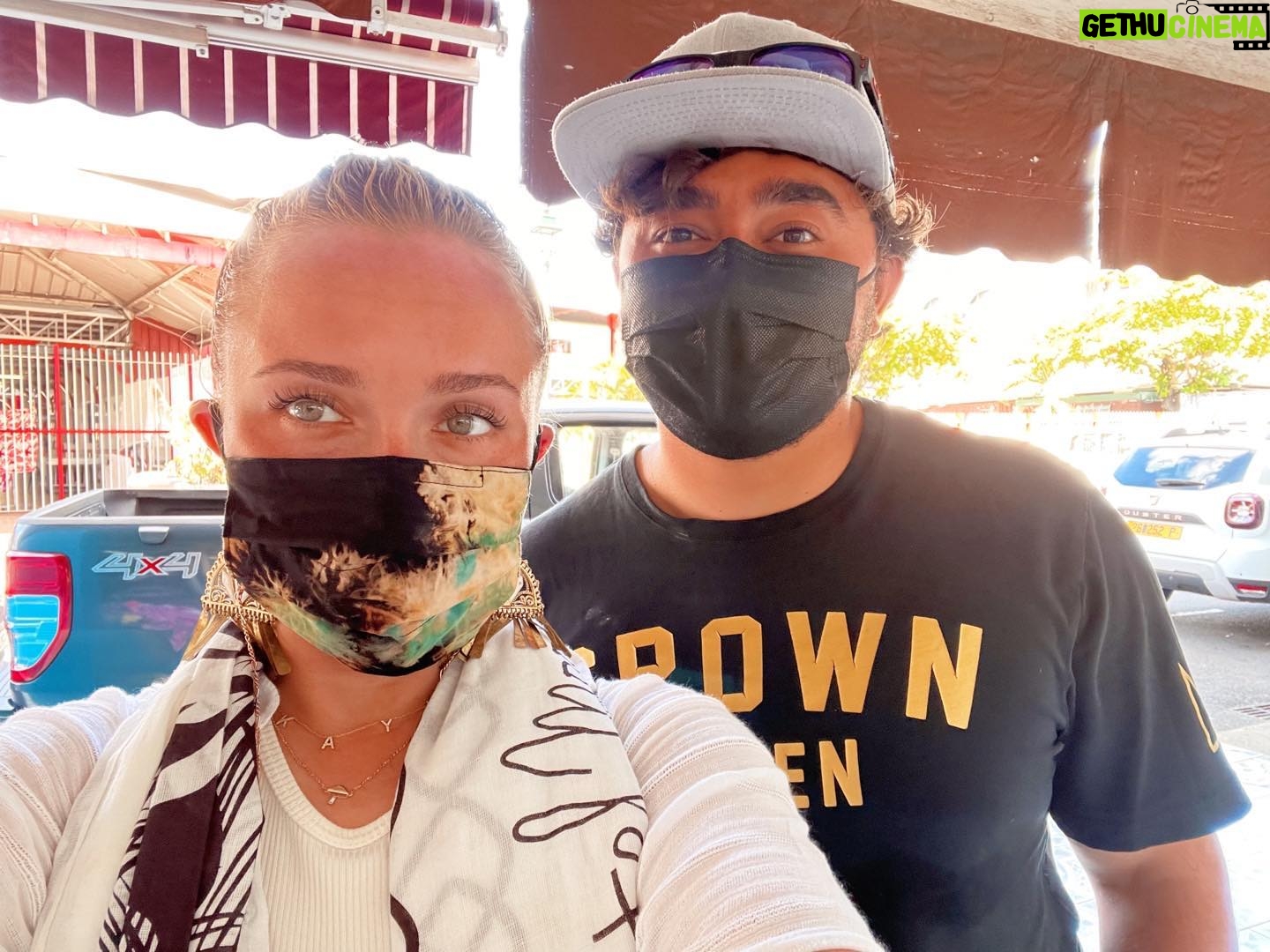 Hayden Panettiere - 17.1K Likes - Sibling time at the amaaaaazing market in #Tahiti ❤️ #OceanDiaries @jrpanettiere