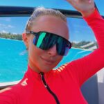 Hayden Panettiere Instagram - Perfect Tahitian day to rock my new #Oakley’s! Thank you @oakley! #Tahiti #TahitiTourism #Grateful 🙏🏼