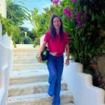 Hayley Atwell Instagram - Bougainvillea 💕🌺 @kivotosmykonos