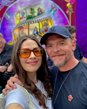 Hayley Atwell Instagram - In solidarity with @sagaftra  members of @equityuk gathered in Leicester Square in London today #sagaftrastrong #sagaftrastrike @simonpegg