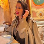 Hayley Atwell Instagram - Fond memories of the @thegrittipalace last week ❤️ dressed in @tods styled by @rosefordestudio hair @bjornkrischker makeup @jennycoombsmakeup ❤️