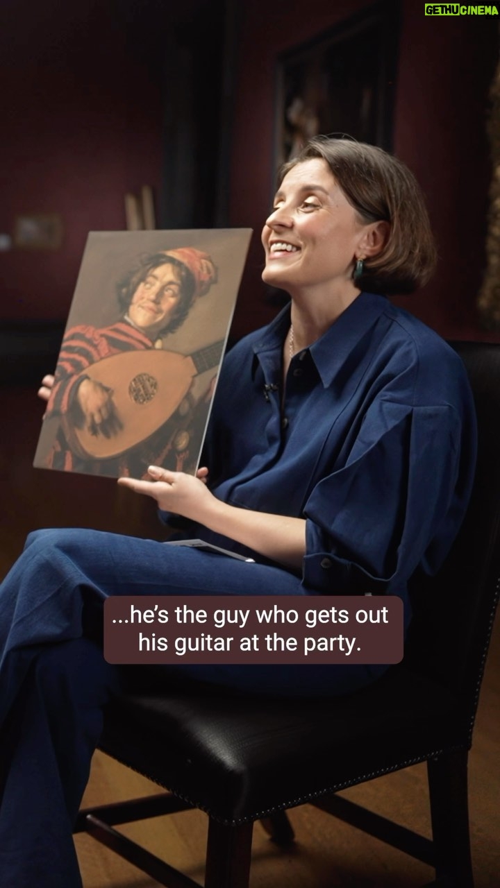 Hayley Atwell Instagram - “I know this guy! I’ve dated this guy!” Author @jessieburton shares her favourite Frans Hals portrait with actor @wellhayley. Click the link in the National Gallery’s bio to watch the full film where Jessie and Hayley give their verdict on the Frans Hals exhibition, revealing which portrait they’d avoid at a party, and how they, as artists, each relate to capturing character. #NationalGallery #FransHals #JessieBurton #HayleyAtwell #RobertPattinson