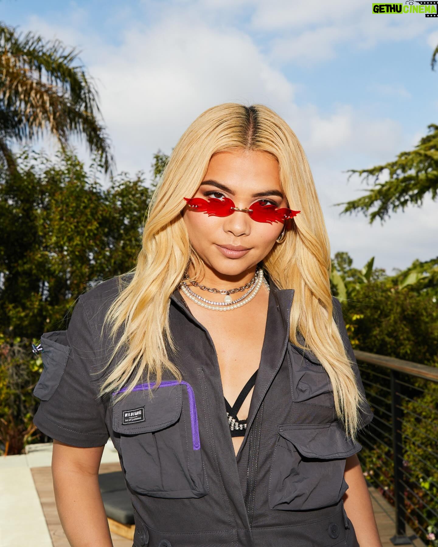 Hayley Kiyoko Instagram - a dream collab with @tacobell x @wearewildfang wearing their limited edition coverall! join Taco Bell Rewards to get early access today at 2pm PT 💜 #ad #tacobellpartner