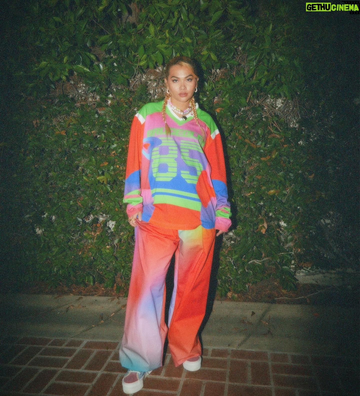 Hayley Kiyoko Instagram - Community is everything. For a long time my queerness dominated my capacity for identity. As I’ve gotten older there’s been a gaping hole and yearn to reconnect to my Asian culture and community. Growing up bi racial it was always hard to navigate where I ‘belonged’. I reached out to @allymaki about wanting to collab with @asianamericangirlclub to celebrate Girls Like Girls. We discussed how ‘Coley’ wears a Jean jacket and how epic it would be to get @levis to host the event. One week later everyone was on board and this magical event happened 1 month later. @allymaki thank you for creating @asianamericangirlclub, such an incredible space for people like myself to find and celebrate their community. And thank you to the amazing team at AAGC who made this happen so flawlessly. @shrrycola thank you for being so vulnerable and sharing what the novel meant to you. You are such a beautiful soul in so many ways. @connietshen Tysm for welcoming us into the @levis family and creating such a beautiful evening for all of us to dream. @seanlequang for the incredible custom GLG embroidery ✨ Our vendors @drinknarra @openmarket.la @makersmark for feeding our souls And thank you to our friends and new family who came to celebrate the community and the journey of Girls Like Girls with us. I will never forget it.