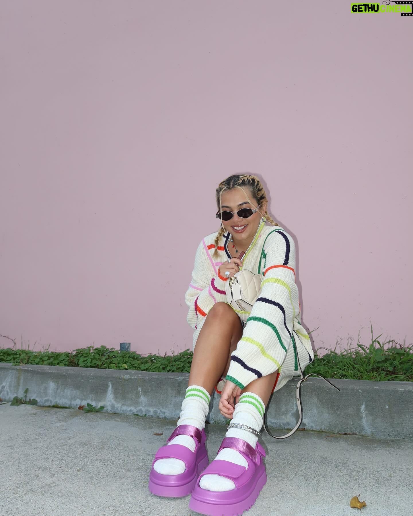 Hayley Kiyoko Instagram - The vibe is D.Y.T.H.T.T.P.I.S.M.F.T.B.Y.J.W.U.I.H.C.Y.W.T? @ugg #UGGPartner