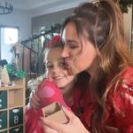 Haylie Duff Instagram - Every family has its unique holiday traditions that bring joy and warmth. 🎄With Haylie Duff’s family Kindness Calendar - each day a new act of kindness! 💌   Do you have any special traditions that uplift others during the holidays? We’d love to hear your heartwarming stories! 🤗✨   For more uplifting content that celebrates the spirit of the season, don’t forget to check out the My UPtv app! 📺🎁   #HaylieDuff | #UPliftSomeone | #HolidayTraditions | #ChristmasDaily | #familyfun | #adventcalendar | #kidsactivities | #familytradition