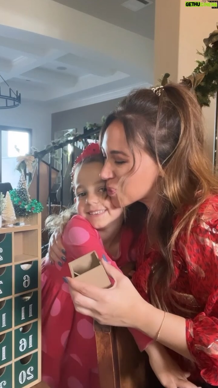 Haylie Duff Instagram - Every family has its unique holiday traditions that bring joy and warmth. 🎄With Haylie Duff’s family Kindness Calendar - each day a new act of kindness! 💌 Do you have any special traditions that uplift others during the holidays? We’d love to hear your heartwarming stories! 🤗✨ For more uplifting content that celebrates the spirit of the season, don’t forget to check out the My UPtv app! 📺🎁 #HaylieDuff | #UPliftSomeone | #HolidayTraditions | #ChristmasDaily | #familyfun | #adventcalendar | #kidsactivities | #familytradition
