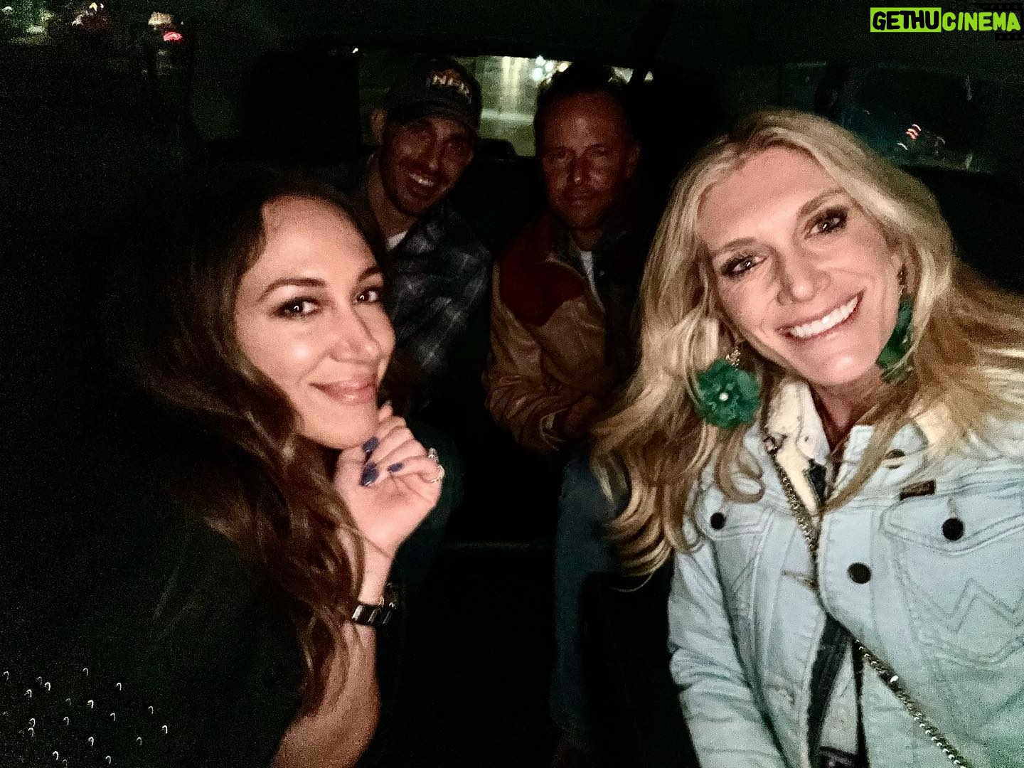 Haylie Duff Instagram - Such an awesome night of music with great friends 🤠♥️ @kelti_lately #morganwallen #baileyzimmerman