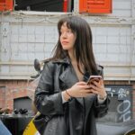 Hazal Subaşı Instagram - Çok sevdiğim Moda sokaklarında Xiaomi 14 Ultra ile fotoğraf avına çıkıldı 📸 Xiaomi ve Leica ortak mühendisliği ile geliştirilen harika bir kameraya ve çok şık bir tasarıma sahip. Ben Xiaomi 14 Ultra’yı deneyimlerken geçirdiğim tüm bu keyifli anları da tabi yine #Xiaomi14Ultra ile çektik. 🧡 #EfsaneviLens @xiaomi.turkiye #işbirliği