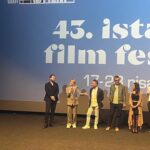 Hazal Türesan Instagram - Aşığım sana @bildigingibidegilfilm ❤️ ebek
