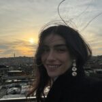 Hazar Ergüçlü Instagram - Backstage @istanbullifedergisi 🌷