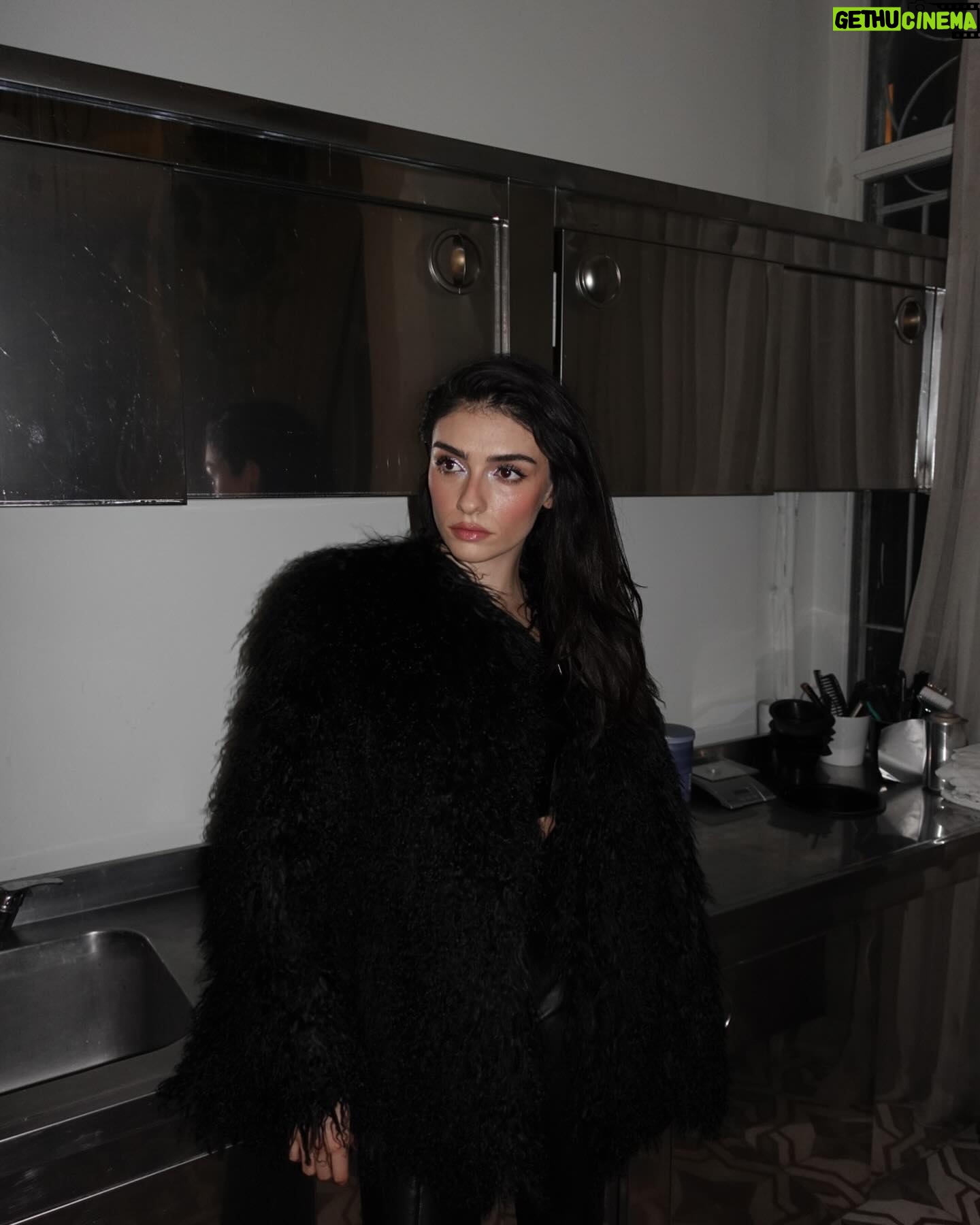 Hazar Ergüçlü Instagram - #marieclaire35