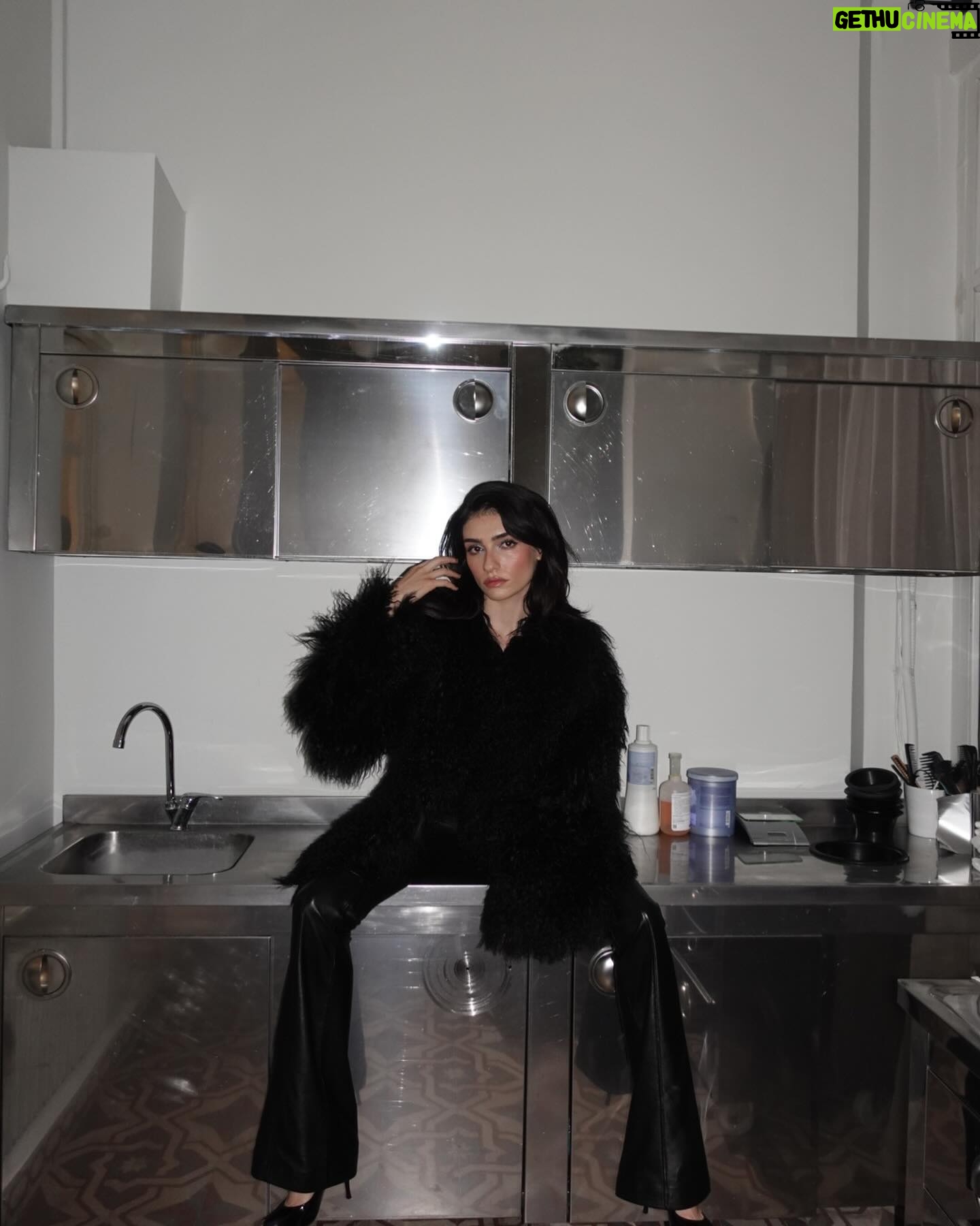 Hazar Ergüçlü Instagram - #marieclaire35