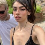 Hazar Ergüçlü Instagram - 🥀 @lofficielturkiye