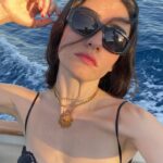 Hazar Ergüçlü Instagram - 🧛🏻‍♀️